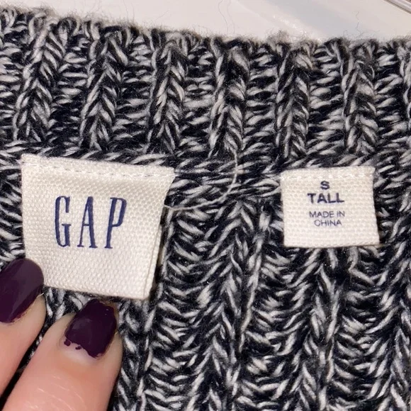 NWOT Gap Ribbed Peplum Sweater - Picture 3 of 5